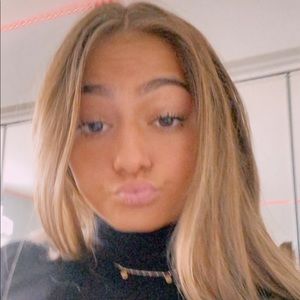 Meet your Posher, Angelina